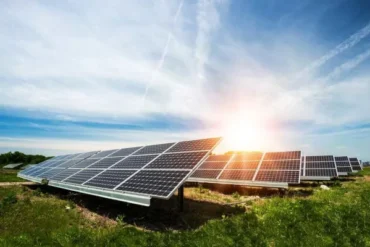 Os Benefícios da Energia Solar Fotovoltaica para Residências: Um Estudo de Caso sobre Redução de Contas de Energia